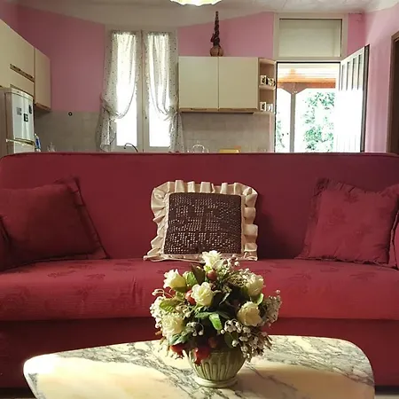 La Casa Di Anto Apartment *
